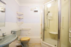 SHOWER ROOM- click for photo gallery
